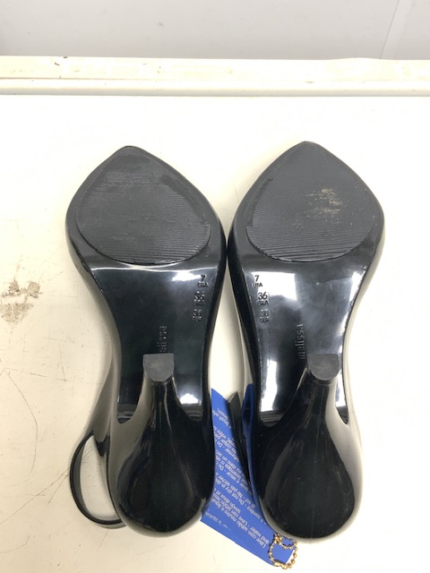 A BOXED PAIR OF VIVIENNE WESTWOOD ANGLOMANIA & MELISSA BLACK SHOES; SIZE 5 / EUR 38; LADY DRAGON BOW - Image 3 of 3