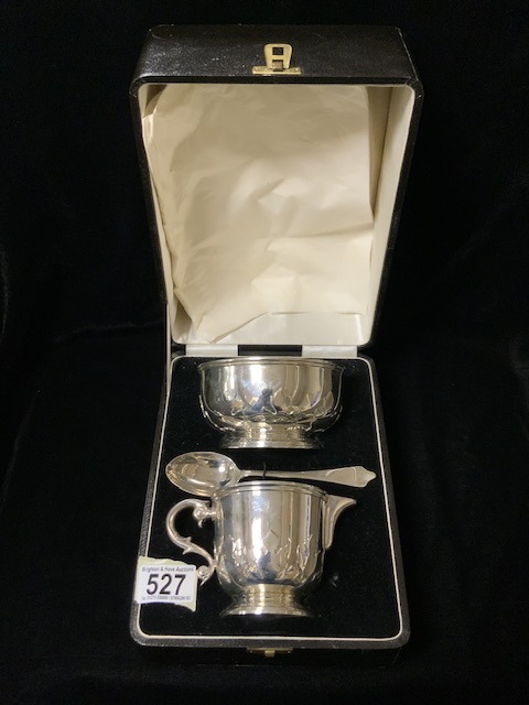 A CASED STERLING SILVER CHRISTENING SET; COMPRISING; BOWL, JUG AND RATTAIL SPOON; BY ROBERT