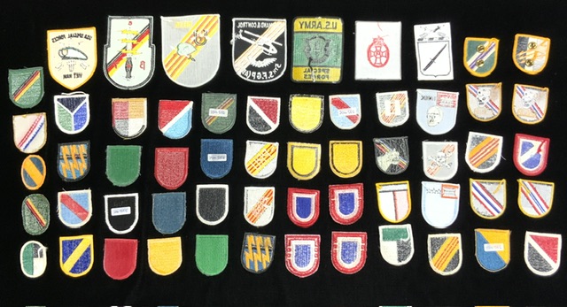 A QUANTITY OF MILITARY CLOTH BADGES INCLUDING; U.S ARMY SPECIAL FORCES, DELTA, USA SPECIAL FORCES - Image 3 of 3