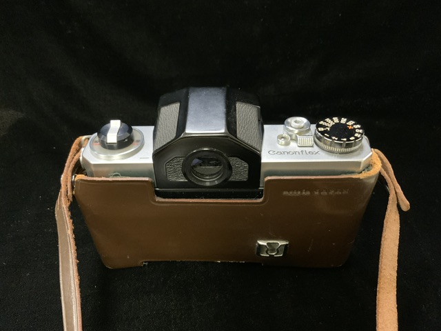A CASED VINTAGE CANON R2000 CAMERA; MADE IN JAPAN; CANONFLEX (WITHOUT LENS) - Image 2 of 2