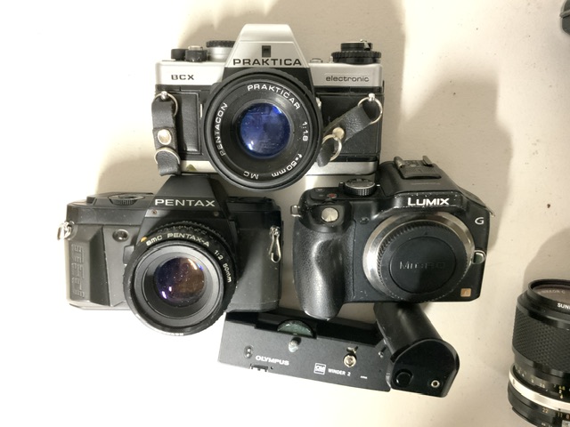 BOX OF CAMERAS AND LENSES, PENTAX, LUMINIX AND MORE - Image 2 of 7