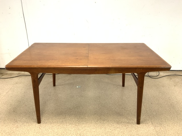 MID-CENTURY DANISH EXTENDING DINING TABLE WITH EIGHT MATCHING DANISH CHAIRS BY MORGEN - KOHL - Image 8 of 9