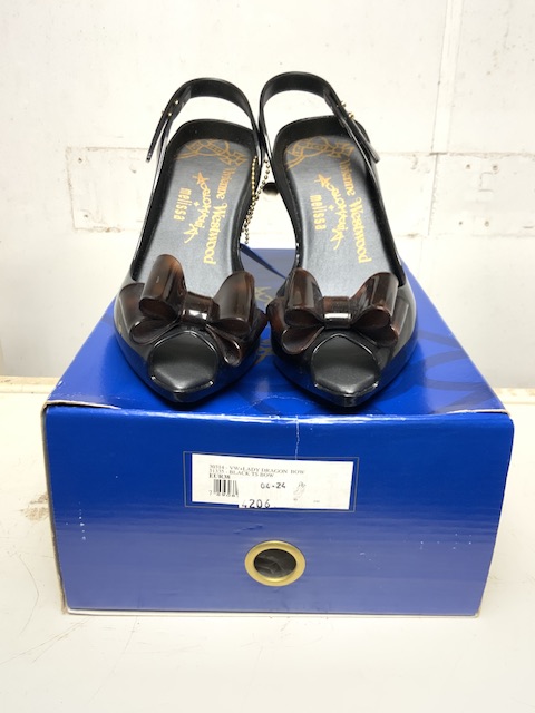 A BOXED PAIR OF VIVIENNE WESTWOOD ANGLOMANIA & MELISSA BLACK SHOES; SIZE 5 / EUR 38; LADY DRAGON BOW - Image 2 of 3
