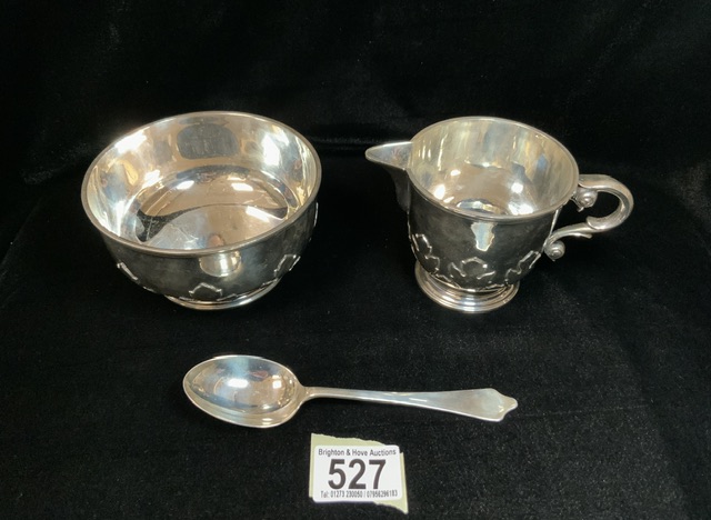 A CASED STERLING SILVER CHRISTENING SET; COMPRISING; BOWL, JUG AND RATTAIL SPOON; BY ROBERT - Image 2 of 3