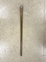 A STERLING SILVER MOUNTED WALKING STICK / CANE; LONDON 1920