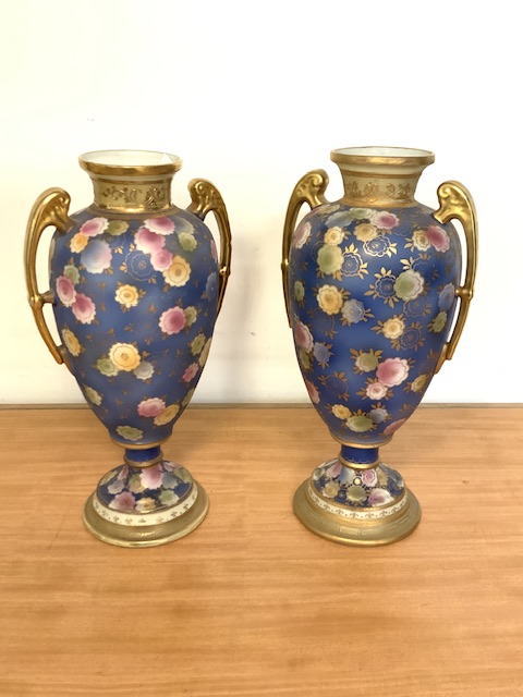 PAIR OF NORITAKE PORCELAIN 2 HANDLED BALUSTER SHAPED VASES PAINTED FLORAL SPRAYS WITHIN POWDER - Image 2 of 3