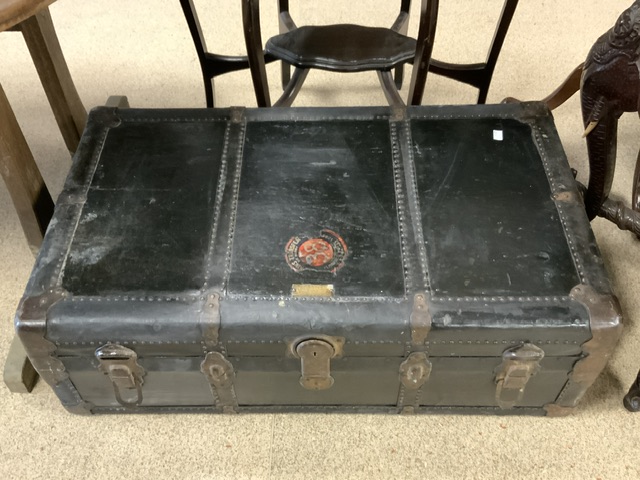 VINTAGE TRAVELLING TRUNK WITH A PINE PAINTED STORAGE TRUNK LARGEST 92 X 54CM - Image 4 of 8