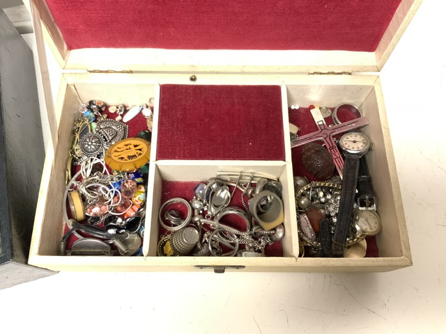 TWO VINTAGE JEWELLERY BOXES CONTAINING COSTUME JEWELLERY INCLUDING; NECKLACES, RINGS, BROOCHES, - Image 2 of 3