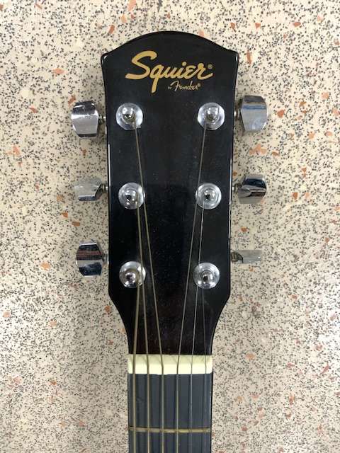 SQUIRE "FENDER" ACOUSTIC GUITAR - Image 4 of 7