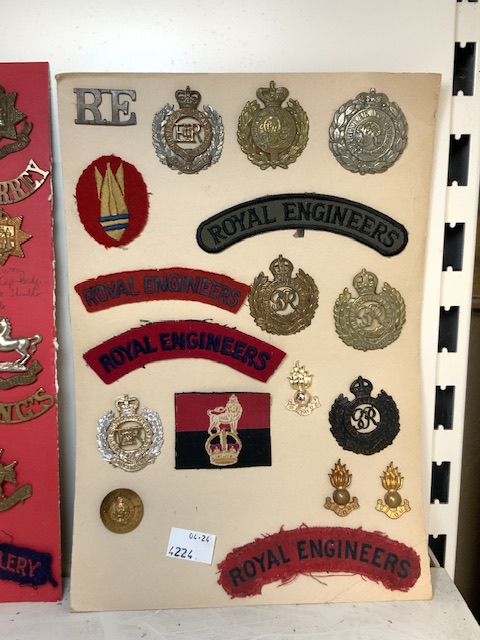 MILITARY METAL AND CLOTH BADGES, ROYAL ENGINEERS, ROYAL ARTILLERY, VARIOUS REGIMENTS - Image 4 of 4