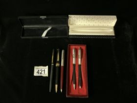 A BOXED PARKER PEN AND FOUR FURTHER PENS
