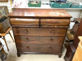VICTORIAN CHEST OF DRAWERS IN MAHOGANY; 108 X 54CM