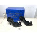 A BOXED PAIR OF VIVIENNE WESTWOOD ANGLOMANIA & MELISSA BLACK SHOES; SIZE 5 / EUR 38; LADY DRAGON BOW