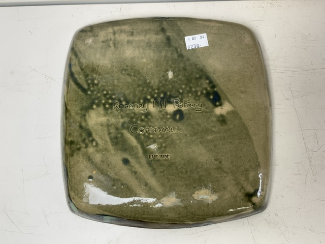 HANDMADE FROM CORNWALL ROSENEY MILL POTTERY SHALLOW DISH 26CM DIAMETER - Image 2 of 2