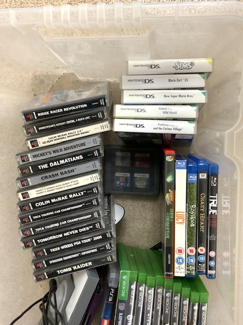 XBOX, PLAYSTATION AND NINTENDO DS GAMES - Bild 2 aus 3