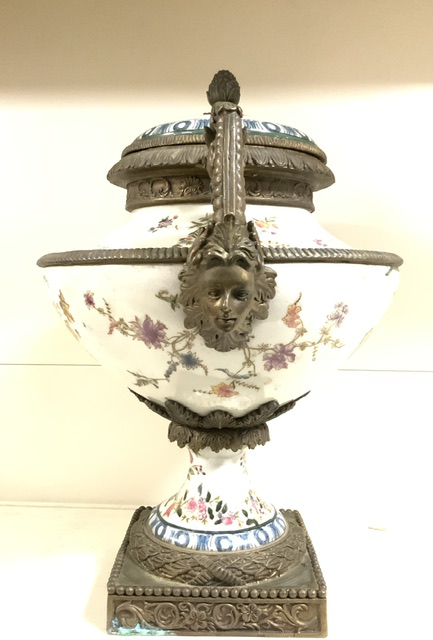 LARGE PORCELAIN FLORAL URN WITH ORMOLU ACCENTS POSSIBLY SEVRES MARK TO BASE; 40CM - Image 6 of 6
