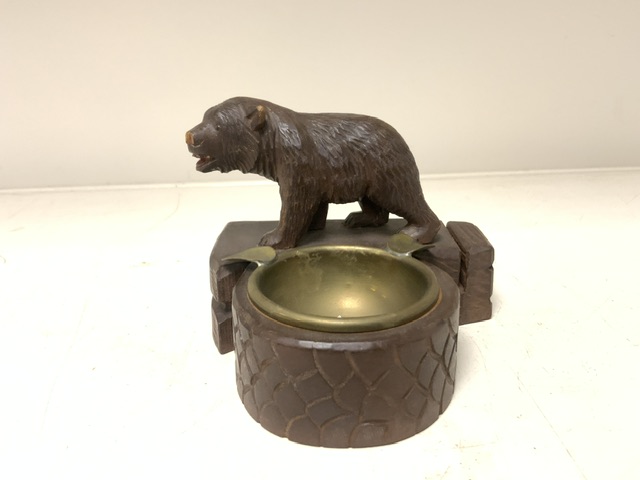 VINTAGE CARVED WOODEN BLACK FOREST BEAR ASHTRAY; 11 X 8CM - Image 2 of 7