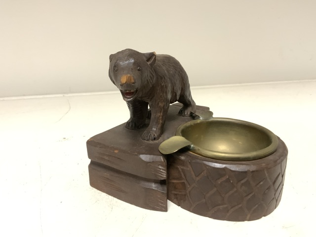 VINTAGE CARVED WOODEN BLACK FOREST BEAR ASHTRAY; 11 X 8CM - Image 4 of 7