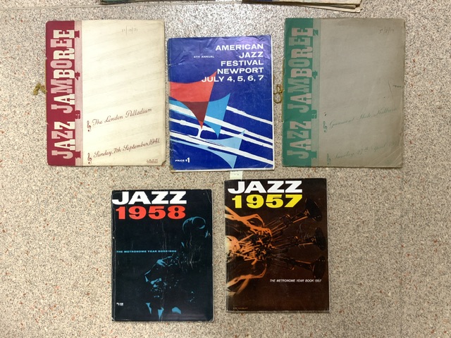 JAZZ RELATED MAGAZINES 13 X JAMBOREE, JAZZ 57,58 AND AMERICAN JAZZ FESTIVAL NEWPORT WITH A GALA - Image 2 of 4