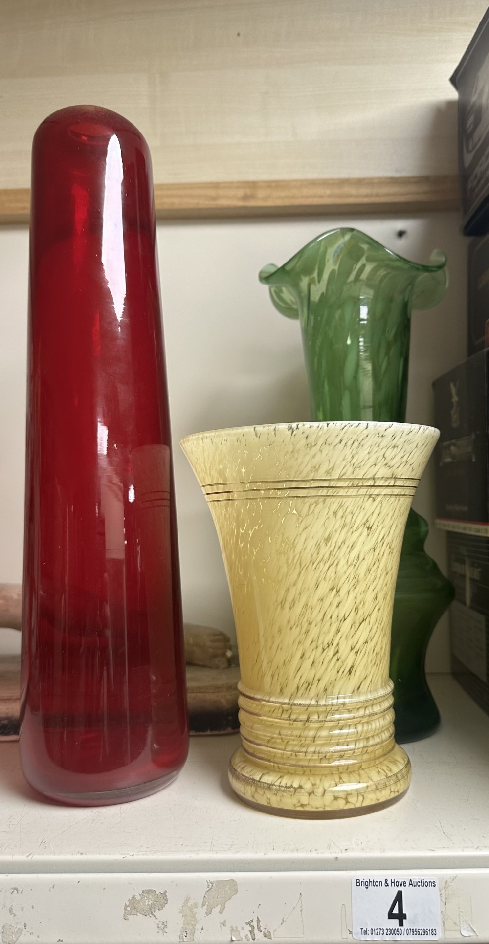 LARGE GREEN MOTTLED GLASS VASE WITH TWO OTHERS 34CM - Image 4 of 4