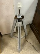 MODERN TRIPOD LAMP