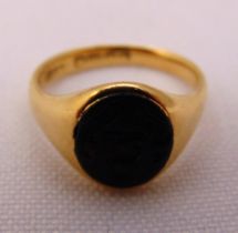 18ct yellow gold seal ring, approx total weight 4.6g