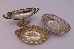 Three hallmarked silver bonbon dishes of various form and size, approx total weight 310g