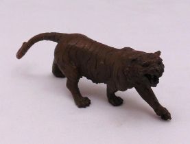 A Japanese Okimono bronze figurine of a Tiger, 15cm (l)