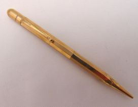 9ct gold propelling pencil, A/F