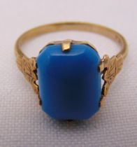 9ct yellow gold and turquoise ring, approx total weight 2.7g
