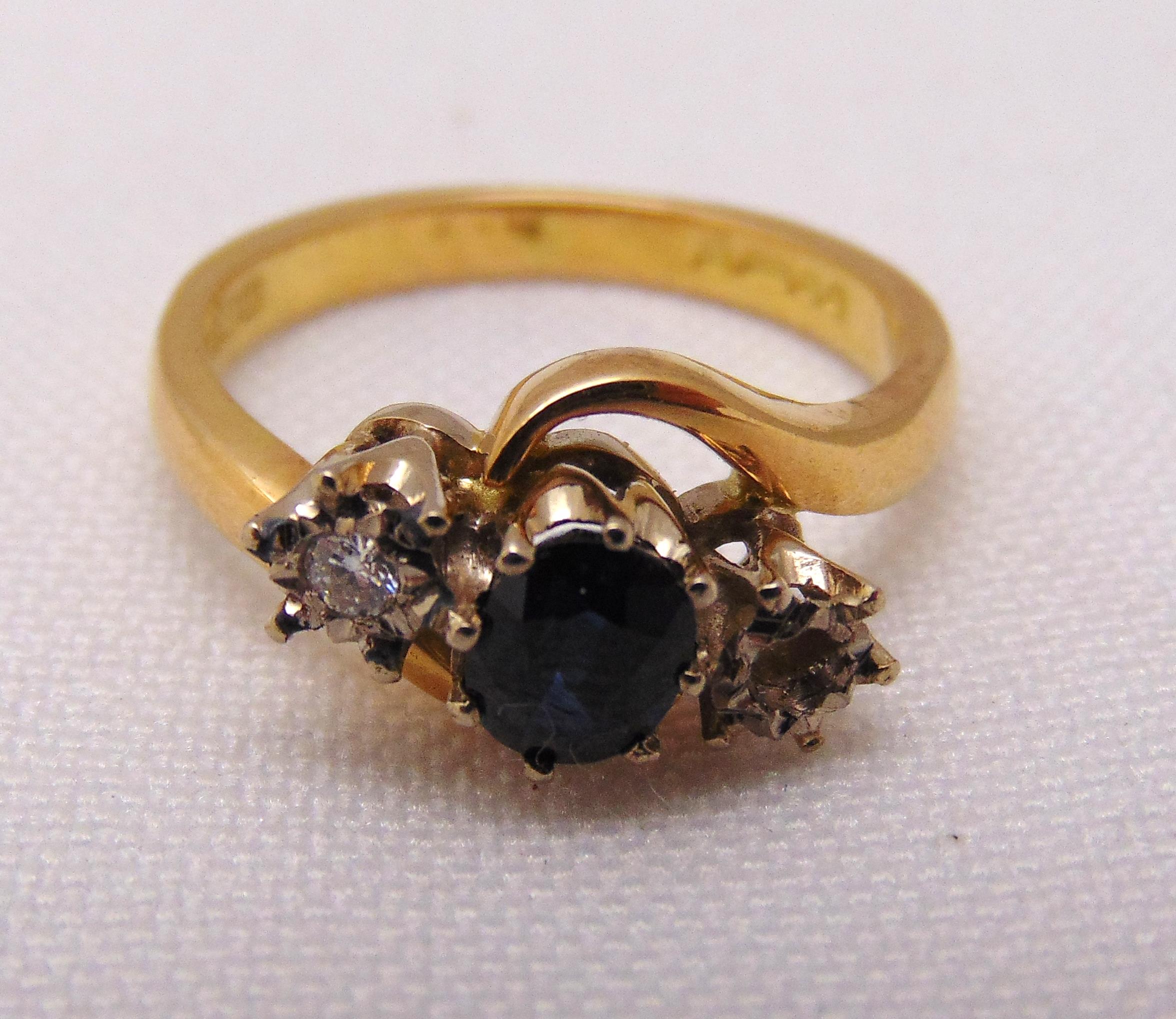 18ct yellow gold, sapphire and diamond ring (one diamond missing) approx total weight 4.6g