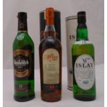 Three bottles of Scotch whisky to include Islay single malt 70cl 40% tubed, Glenfiddich Special
