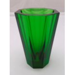 A tapering octagonal emerald colour glass vase, 20.5cm (h)