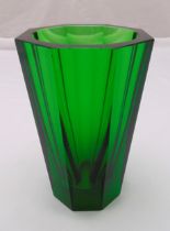 A tapering octagonal emerald colour glass vase, 20.5cm (h)