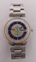 Omega Geneve Dynamic automatic stainless steel gentlemans wristwatch with date and day aperture on