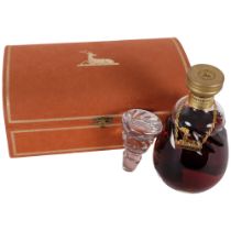 Hine Cognac with crystal carafe, in fitted dome-top presentation case