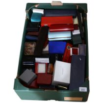 A large quantity of jewellery, wristwatches, and ring boxes (boxful)