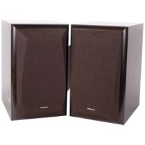 A pair of Technics 3-way speakers, MN SB-M300. SNs JJ8LB0123. H - 37cm.