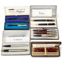 A group of Parker vintage fountain pens and pencils, Duofold, Flighter etc many with gold nibs and