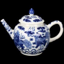 Chinese blue and white porcelain teapot, with dragon decoration, height 14cm Perfect condition