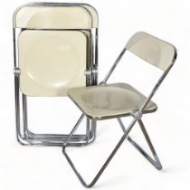 GIANCARLO PIRETTI for Anonima Castelli, Italy, 4 1967 designed folding Pila chairs, beige plastic in