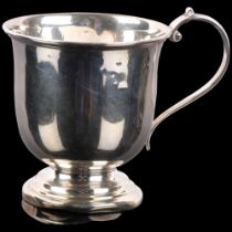 A George VI silver christening mug, Deakin & Francis, Birmingham 1939, 8cm, 2.2oz