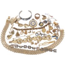 A quantity of gold plated jewellery, including Floralia set, cufflinks, etc