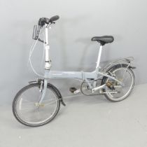 A Dahon Vitesse seven speed folding bicycle.
