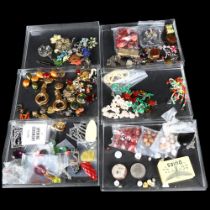2 clear perspex 3-drawer cases of modern costume jewellery, brooches, earrings etc