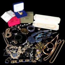 A quantity of modern costume jewellery, including pieces from Honora Collection, Butler & Wilson,