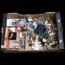 A quantity of mixed modern costume jewellery, and cantilever jewellery box (boxful)