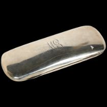 A George V silver spectacle case, the lid monogrammed MG, hallmarks for Birmingham 1919, retailed by