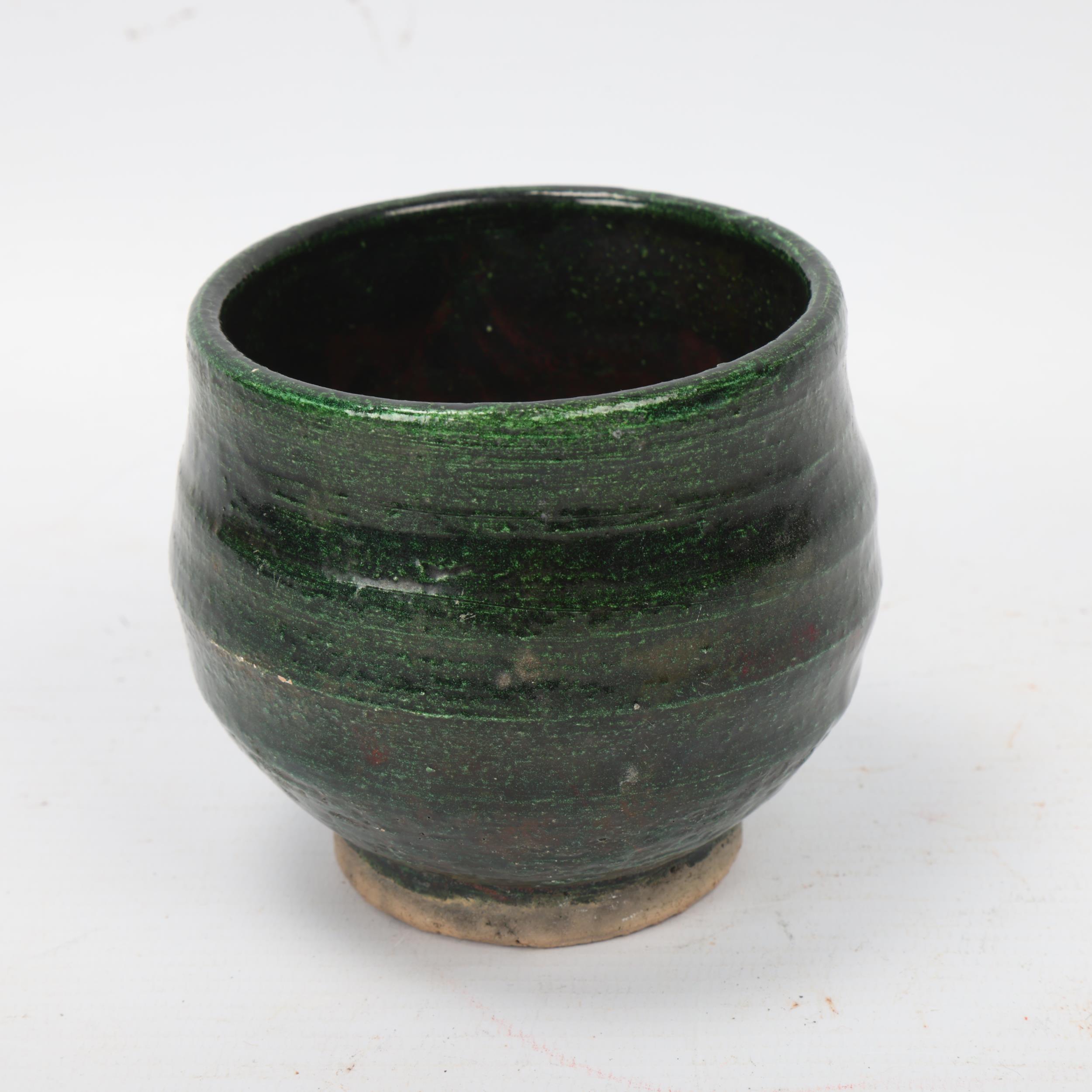 DAVID LEACH (1911-2005), Lowerdown Pottery, a green glazed tea bowl, Lowerdown mark impressed to - Image 3 of 3