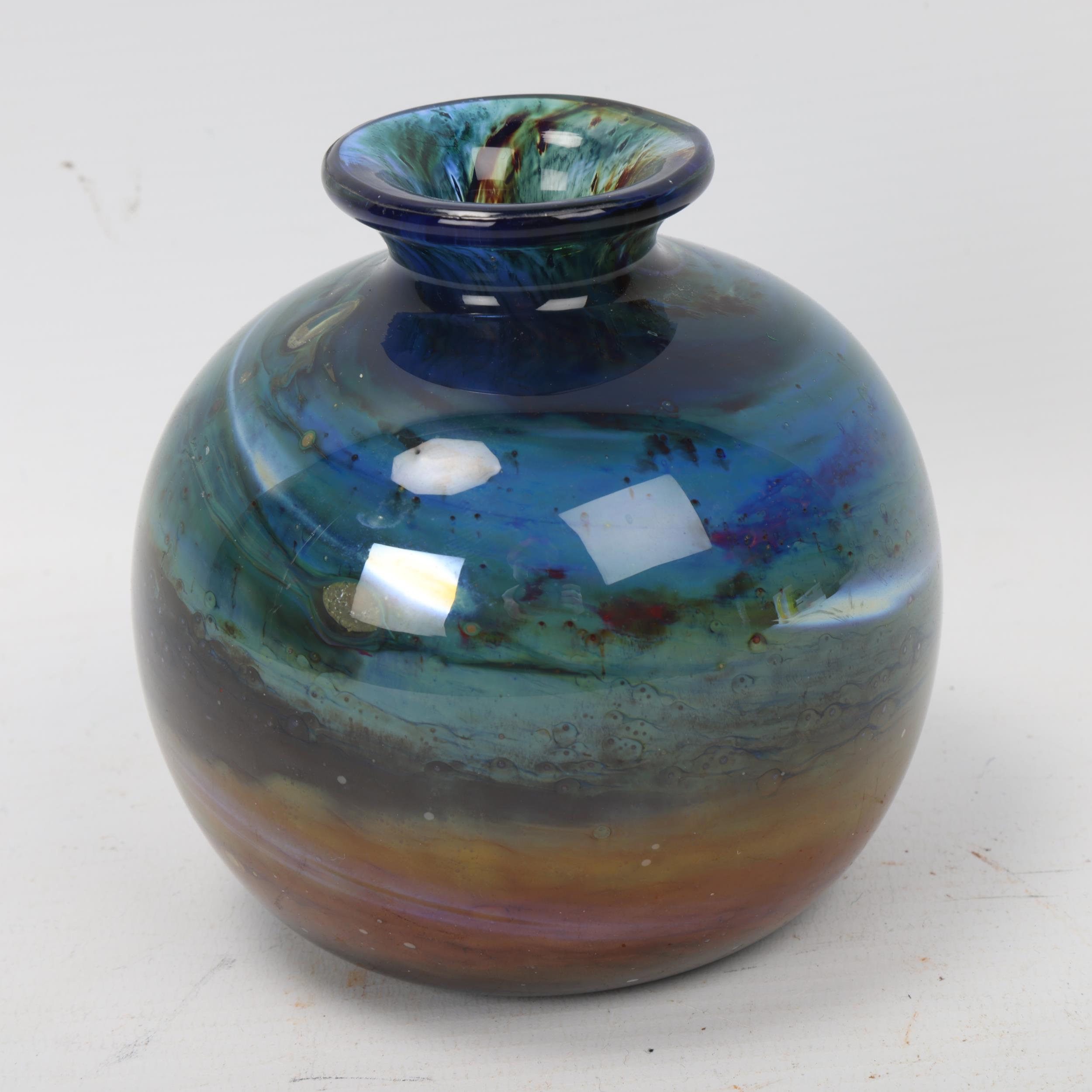 A small blue/green Isle of Wight glass vase, with flame pontil and lable to base, height 10cm Good - Image 2 of 3